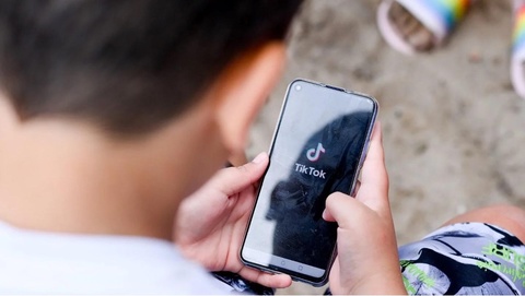 TikTok versus children's privacy: pros and cons of the most popular app for  teens - Humanium